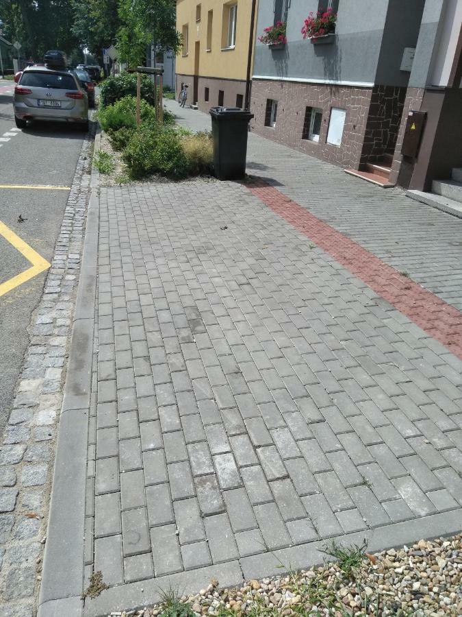 Cechovka Appartement Břeclav Buitenkant foto