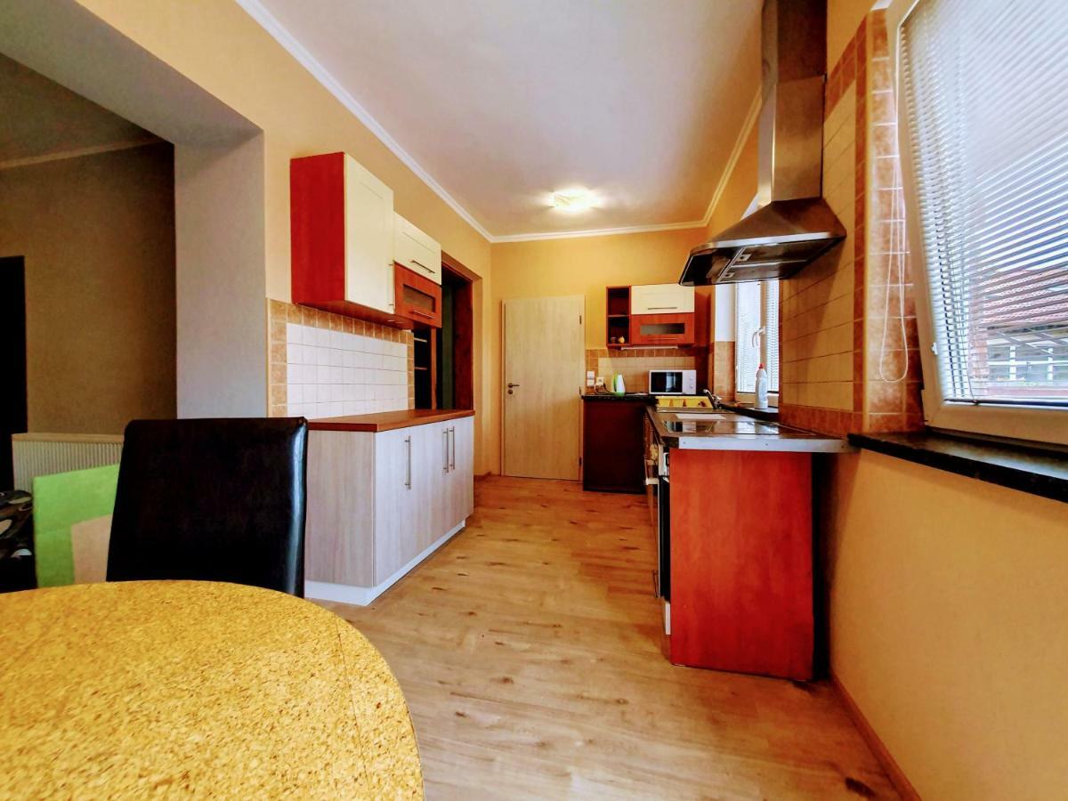 Cechovka Appartement Břeclav Buitenkant foto